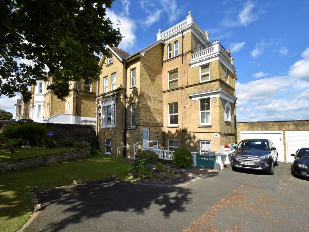 2 bed flat to rent in Alexandra Road, Ryde PO33, £775 pcm Zoopla