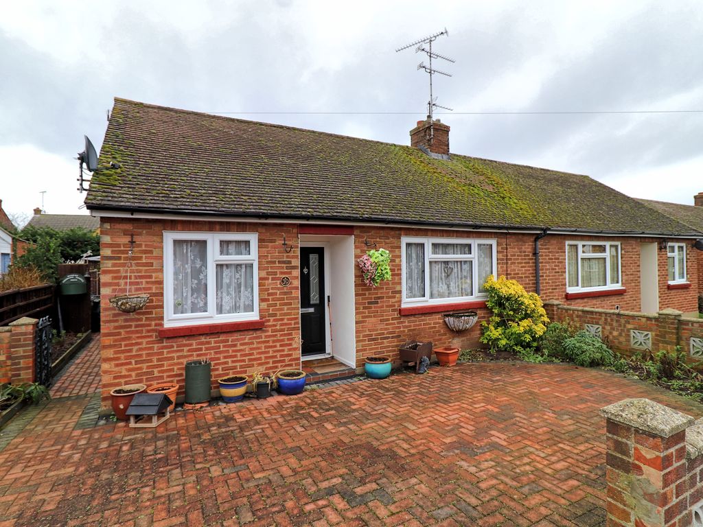 2 bed semidetached bungalow for sale in St. Peters Avenue, Maldon CM9