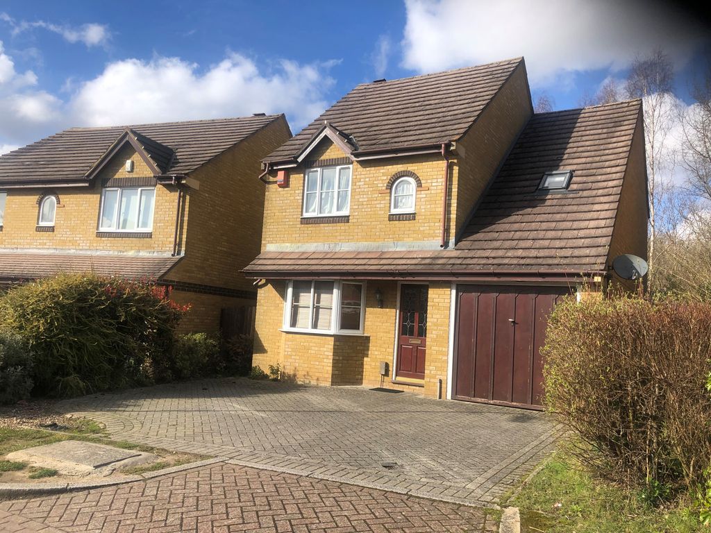 Glastonbury Close, Orpington BR5  