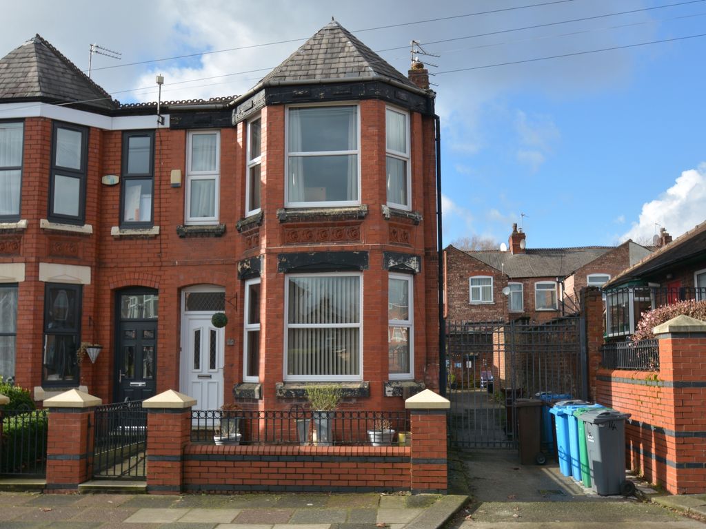 3 bed end terrace house for sale in Rosina Street, Higher Openshaw M11