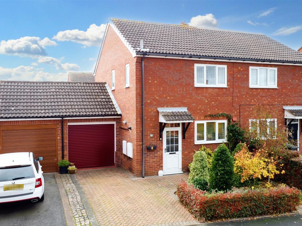 3 bed semidetached house for sale in Devonshire Avenue, Long Eaton