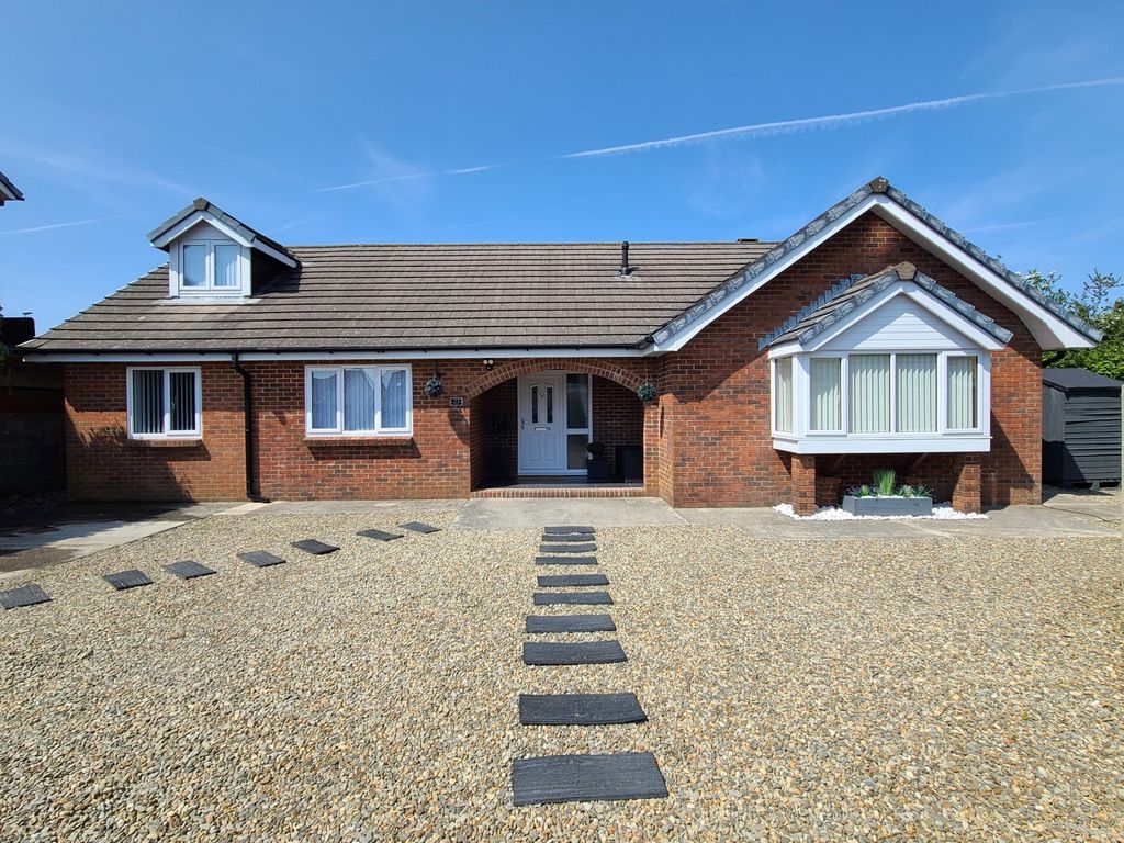 5 bed detached bungalow for sale in Sheffield Drive, Milford Haven