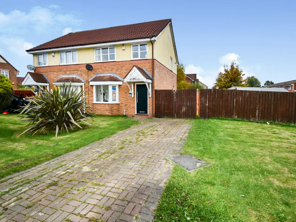 3 bed semidetached house to rent in Darwen Drive, Wigan WN2 Zoopla