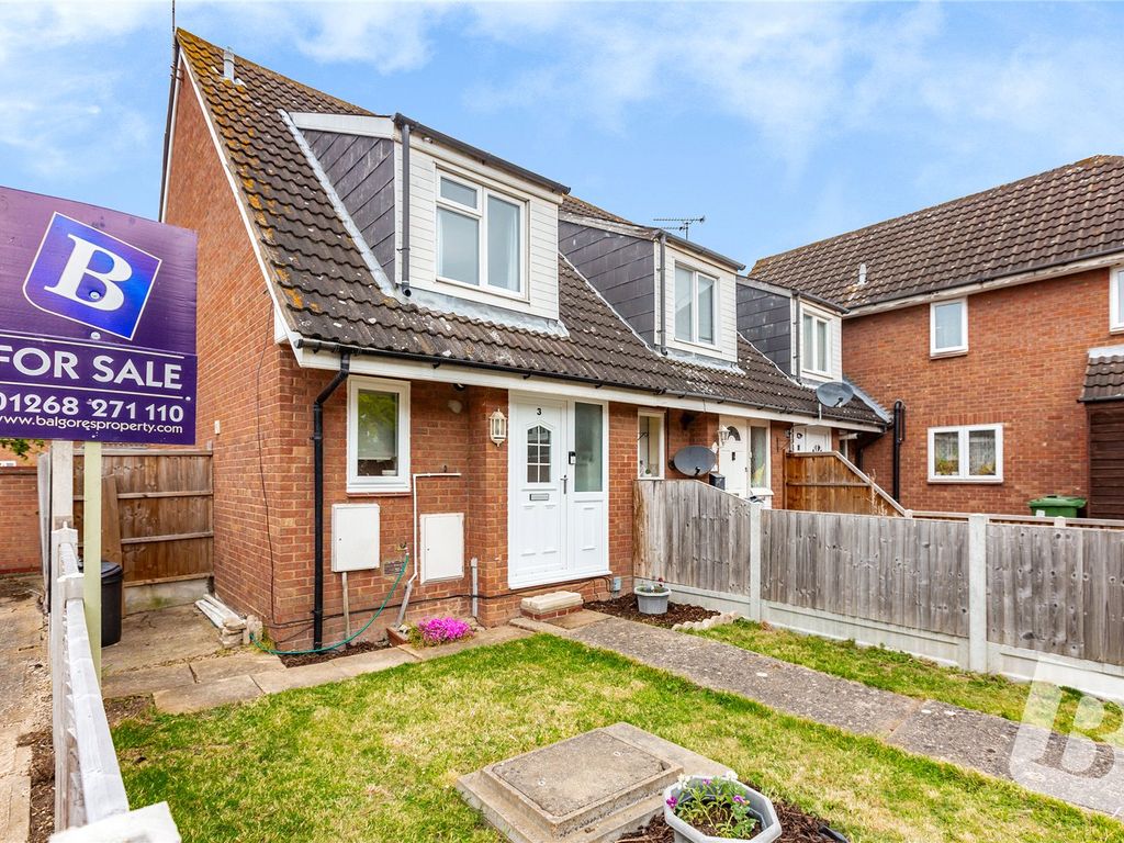 2 bed end terrace house for sale in Shirley Gardens, Basildon, Essex