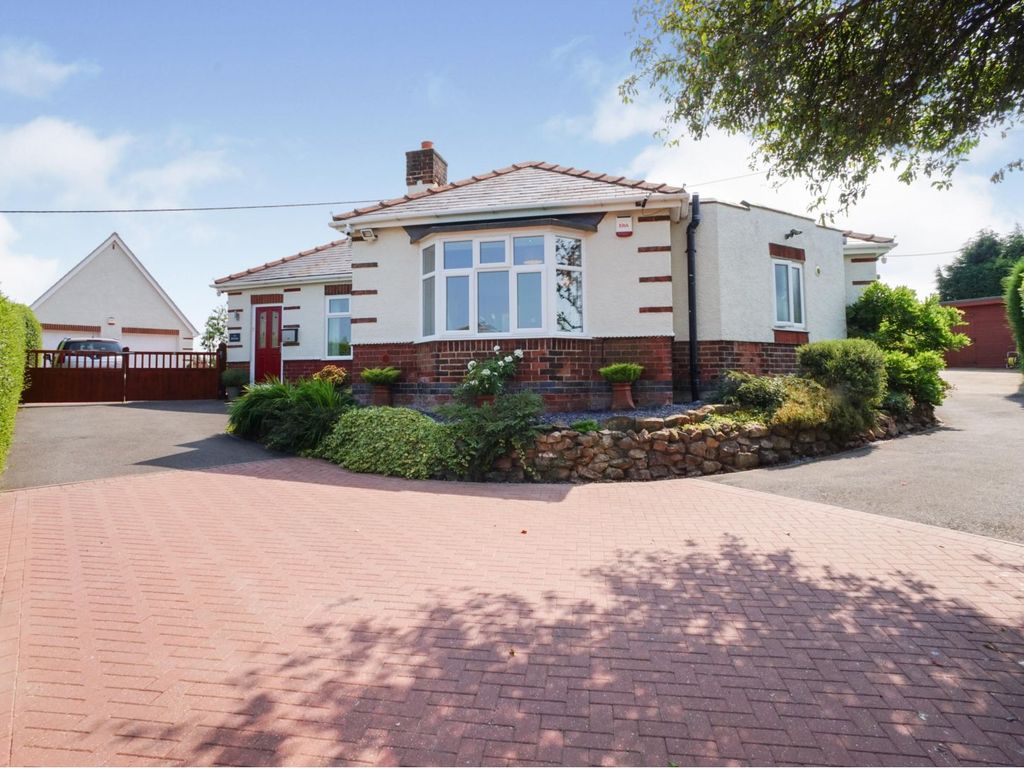 3 bed detached bungalow for sale in Manchester Lane, Hartshorne