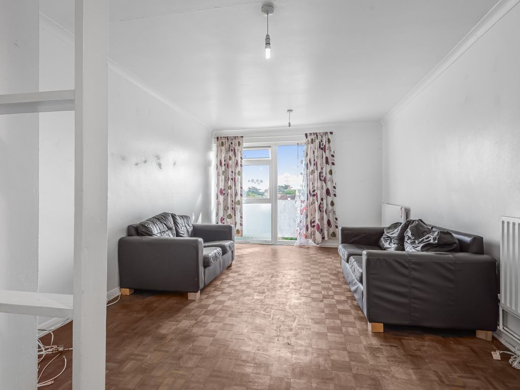 2 bed flat for sale in Grosslea, 90 Road, Morden, Surrey