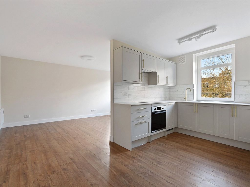 1 bed flat to rent in Chester Court, Albany Street, London NW1, £2,383