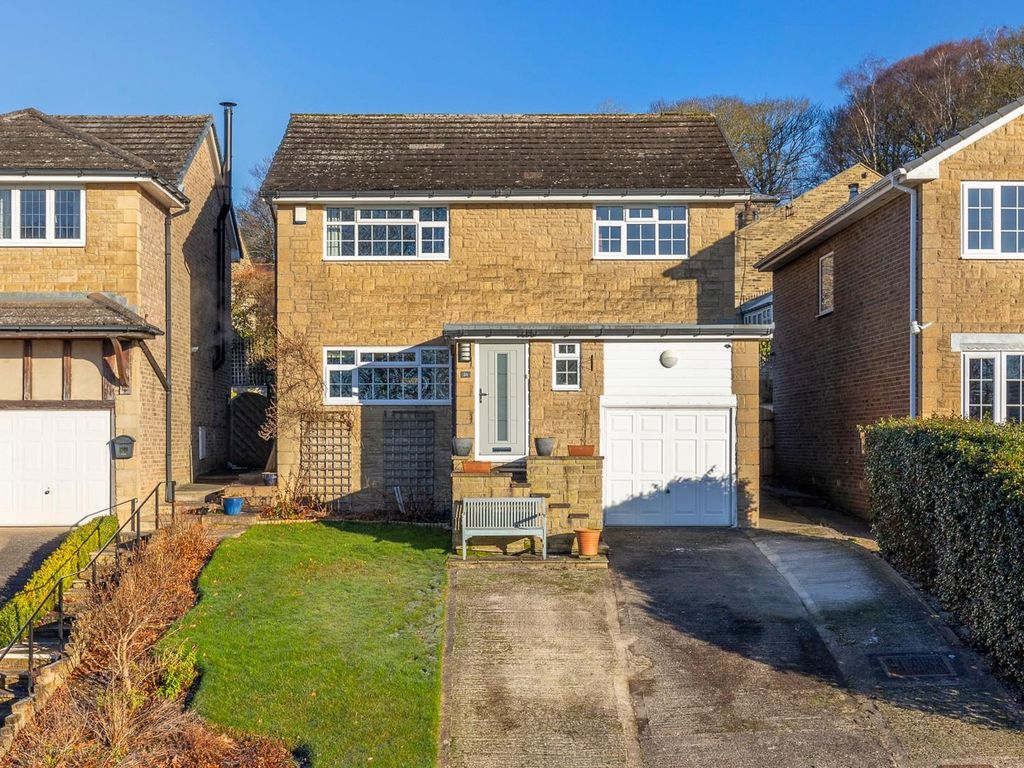 4 bed detached house for sale in Birchdale, Bingley BD16, £445,000 Zoopla