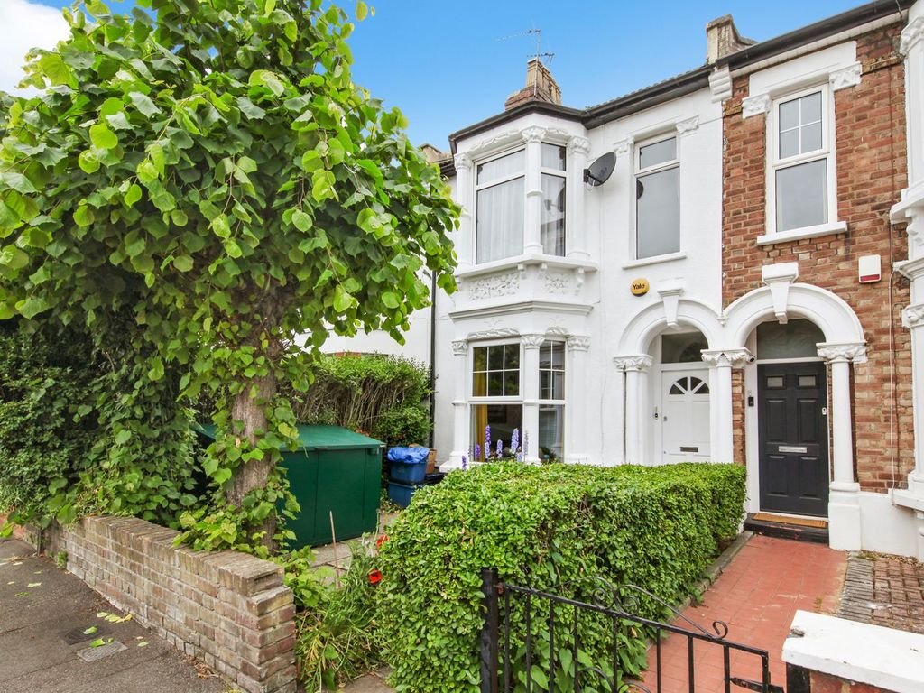 2 bed flat for sale in New Wanstead, London E11 Zoopla