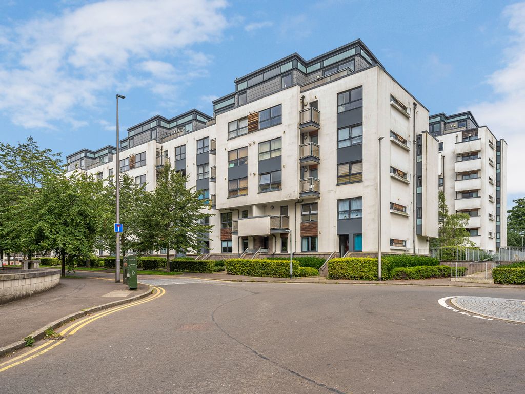 3 bed for sale in Waterfront Park, Edinburgh EH5, £193,000 Zoopla