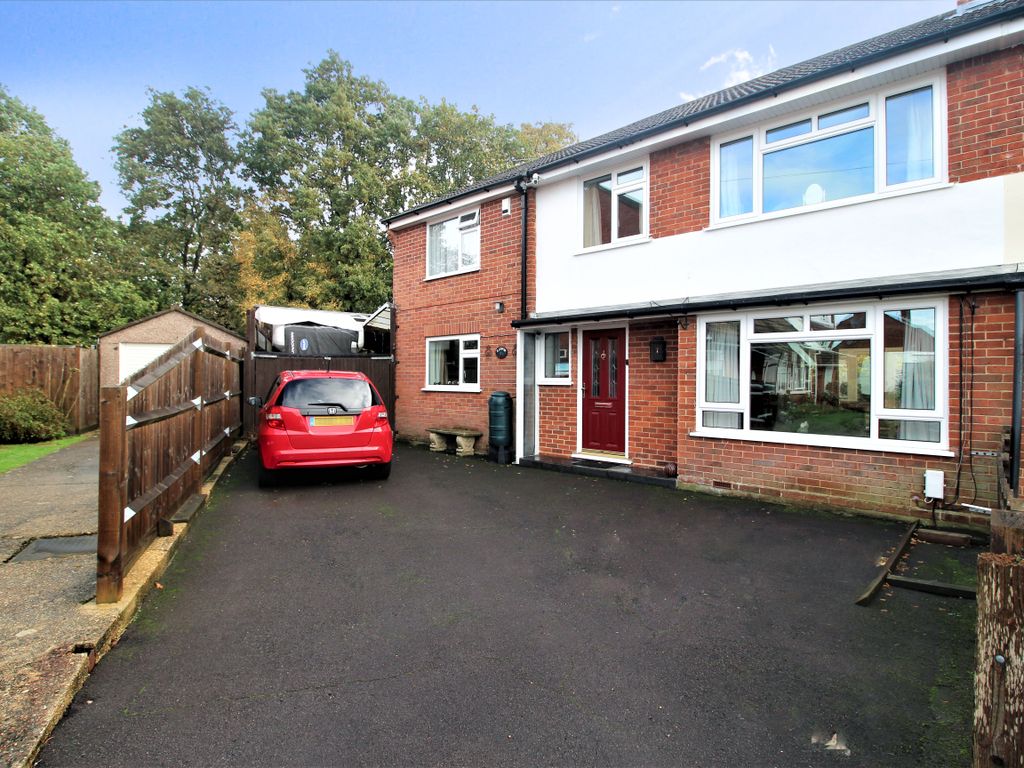 4 bed semidetached house for sale in Kelvin Grove, Netley Abbey, Southampton SO31 Zoopla
