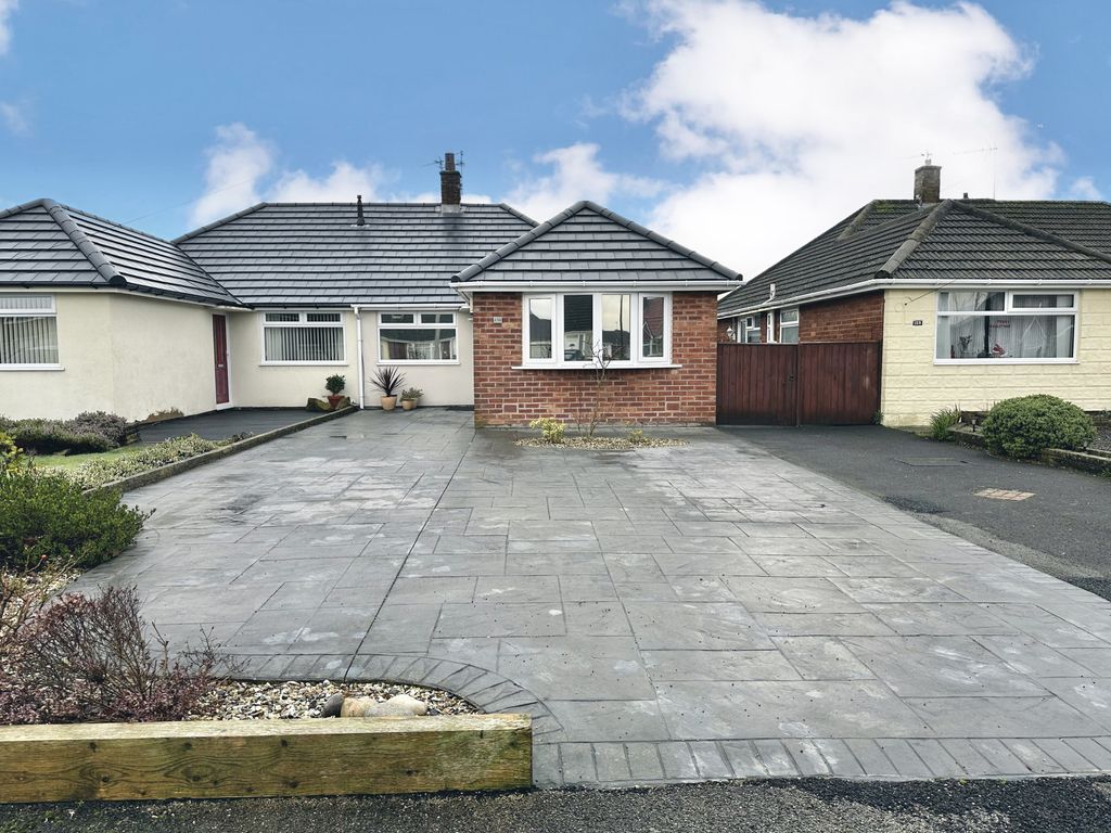 2 bed bungalow for sale in Luton Road, Cleveleys FY5, £195,000 Zoopla