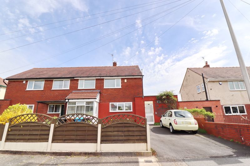3 bed semidetached house for sale in Kirkstone Avenue, Worsley, Manchester M28 Zoopla