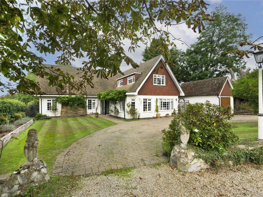 5 bed detached house for sale in Fitzalan Road, Claygate, Esher, Surrey KT10 Zoopla