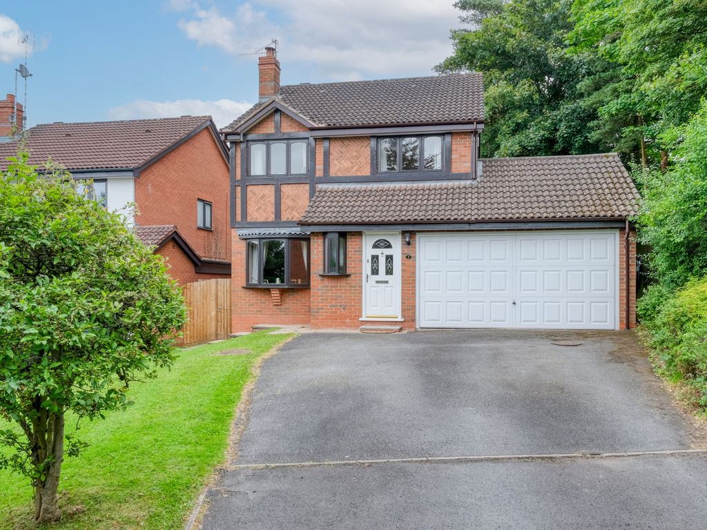 4 bed detached house for sale in Summerhouse Close, Callow Hill, Redditch B97, £450,000 Zoopla
