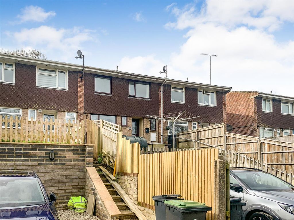 3 bed terraced house for sale in Orchard Close, Stourpaine, Blandford Forum DT11 Zoopla