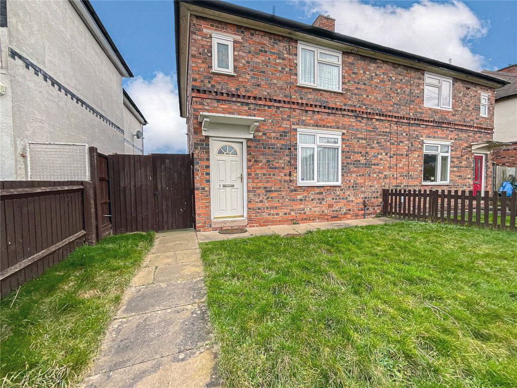 3 bed semidetached house for sale in Willington Road, Tamworth