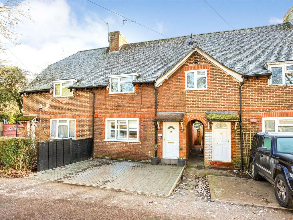 3 bed terraced house for sale in Shipbourne Road, Tonbridge, Kent TN10