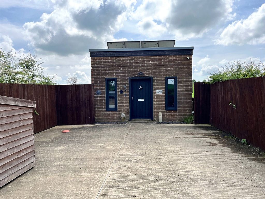 Detached house for sale in Watford Road, Welton, Northamptonshire NN11