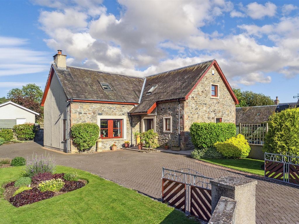 4 bed detached house for sale in Marloch, Balcairn Farm, Kinloch