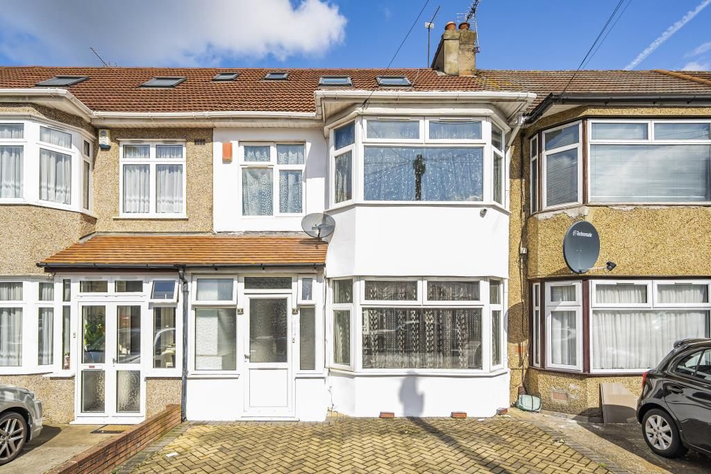 4 bed terraced house for sale in Kingsbury, London NW9, £725,000 Zoopla