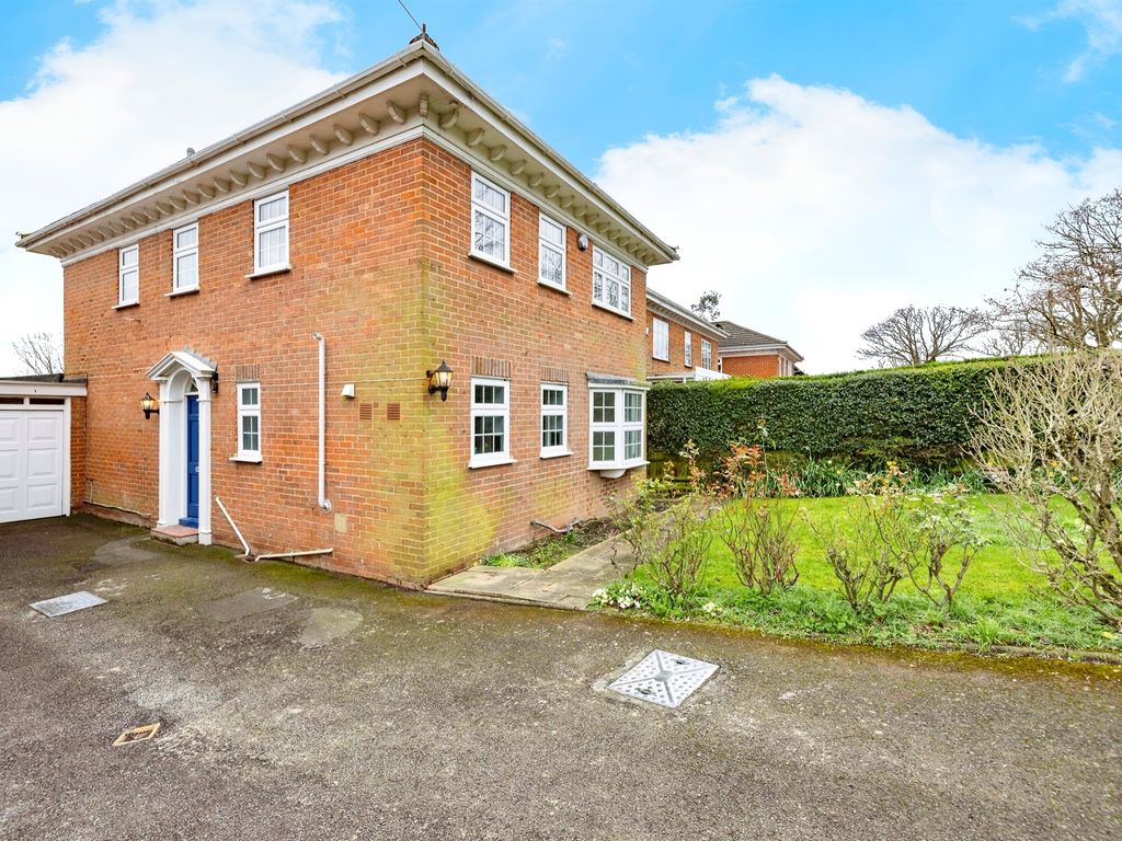 4 bed detached house for sale in Elms Road, Harrow Weald, Harrow HA3, £