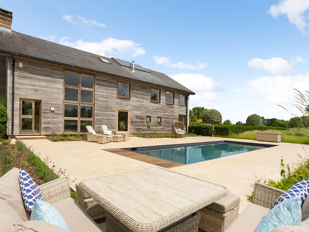 5 bed detached house to rent in College Lane, Hurstpierpoint, Hassocks