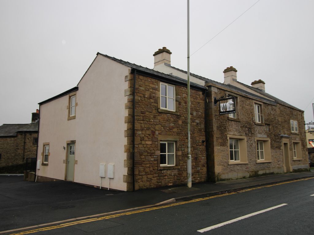 2 bed mews house to rent in Higher Road, Longridge PR3, £725 pcm Zoopla
