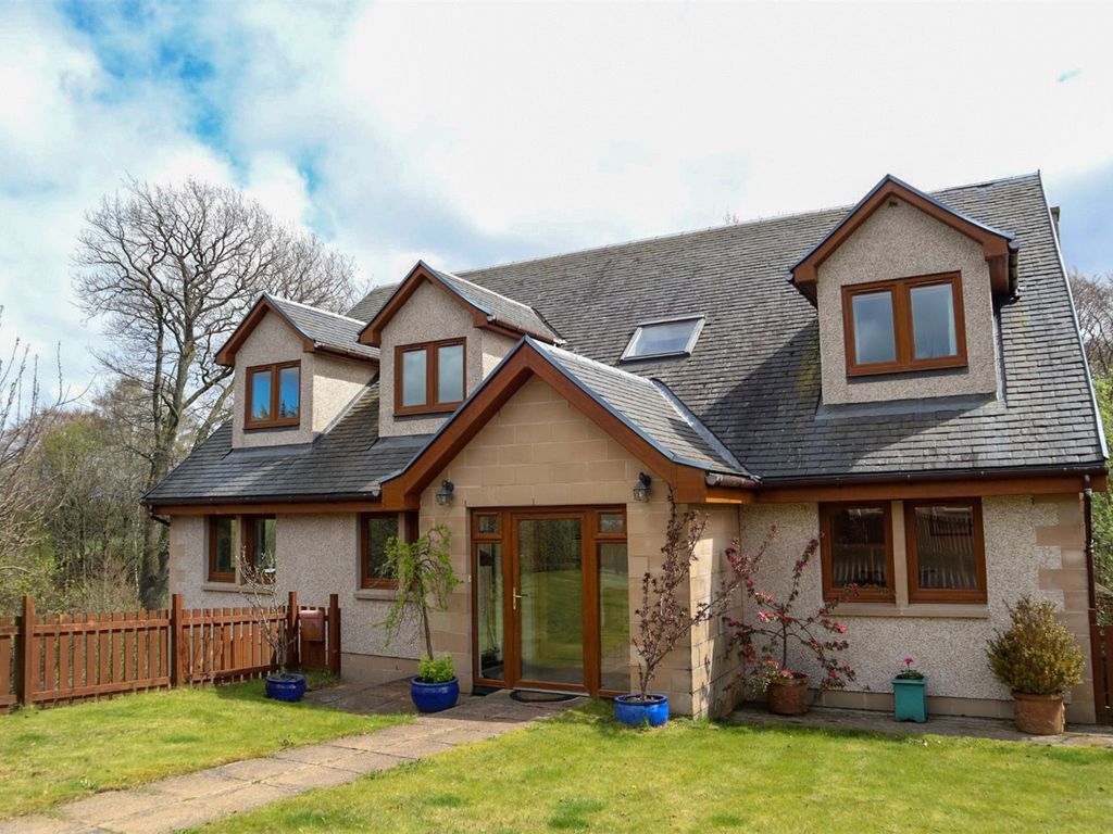 5 bed detached house for sale in Sandilands, Lanark, South Lanarkshire