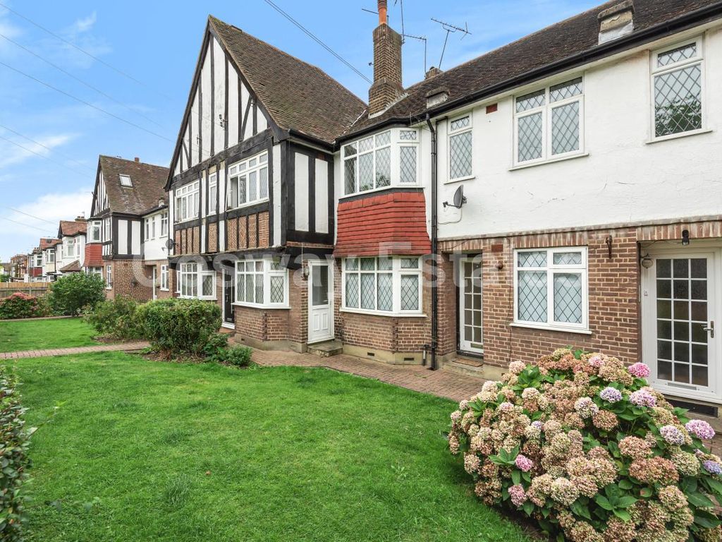 2 bed flat to rent in Birkbeck Road, Mill Hill NW7, £1,795 pcm Zoopla