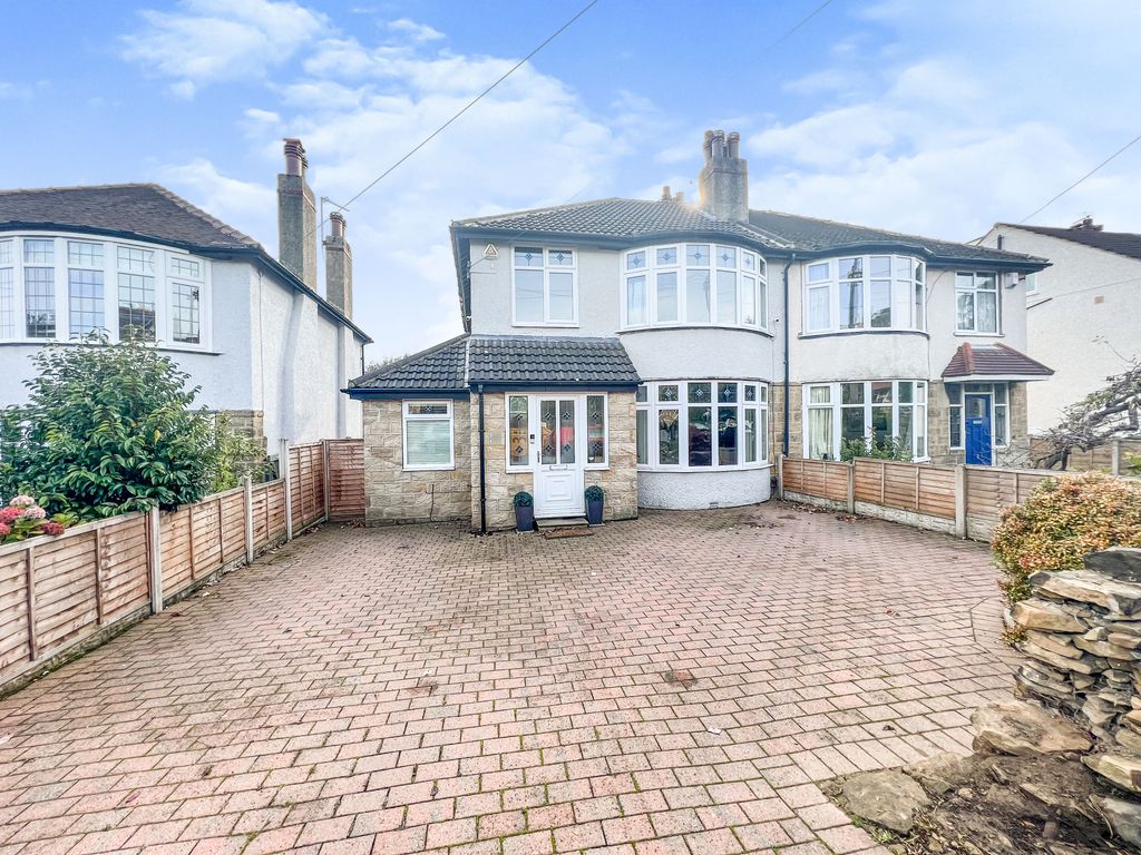 Fitzroy Drive, Leeds LS8  