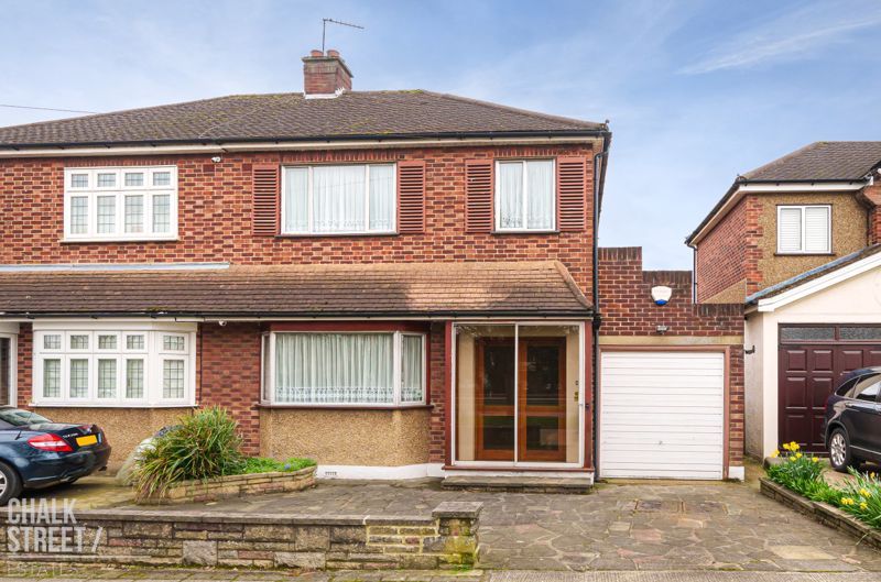 3 bed semidetached house for sale in Millbrook Gardens, Gidea Park RM2
