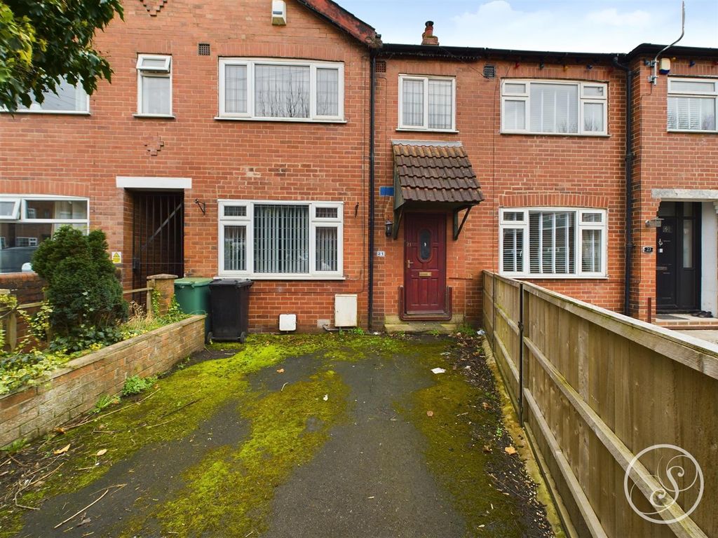 3 bed terraced house for sale in Whitebridge Spur, Leeds LS9, £160,000