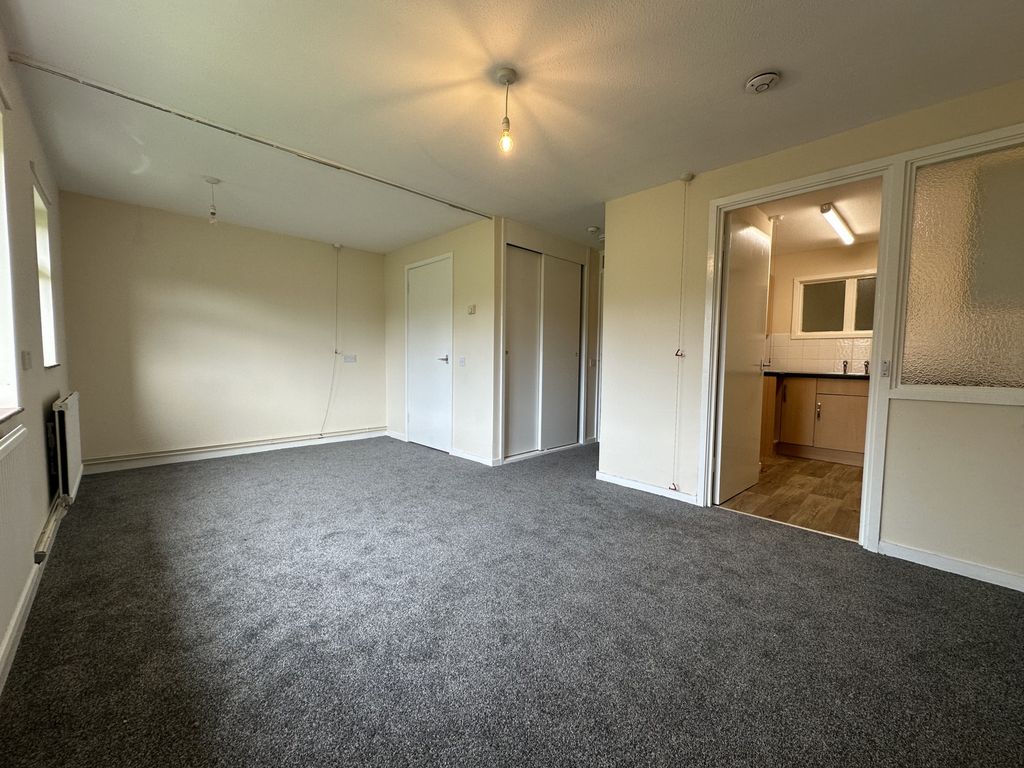 Studio to rent in Homedean Road, Chipstead TN13, £700 pcm Zoopla
