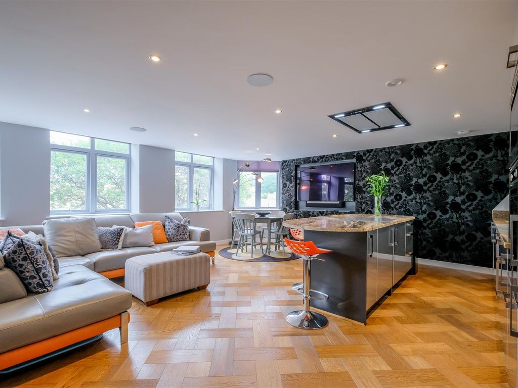 2 bed flat for sale in Park Road, Elland HX5 Zoopla