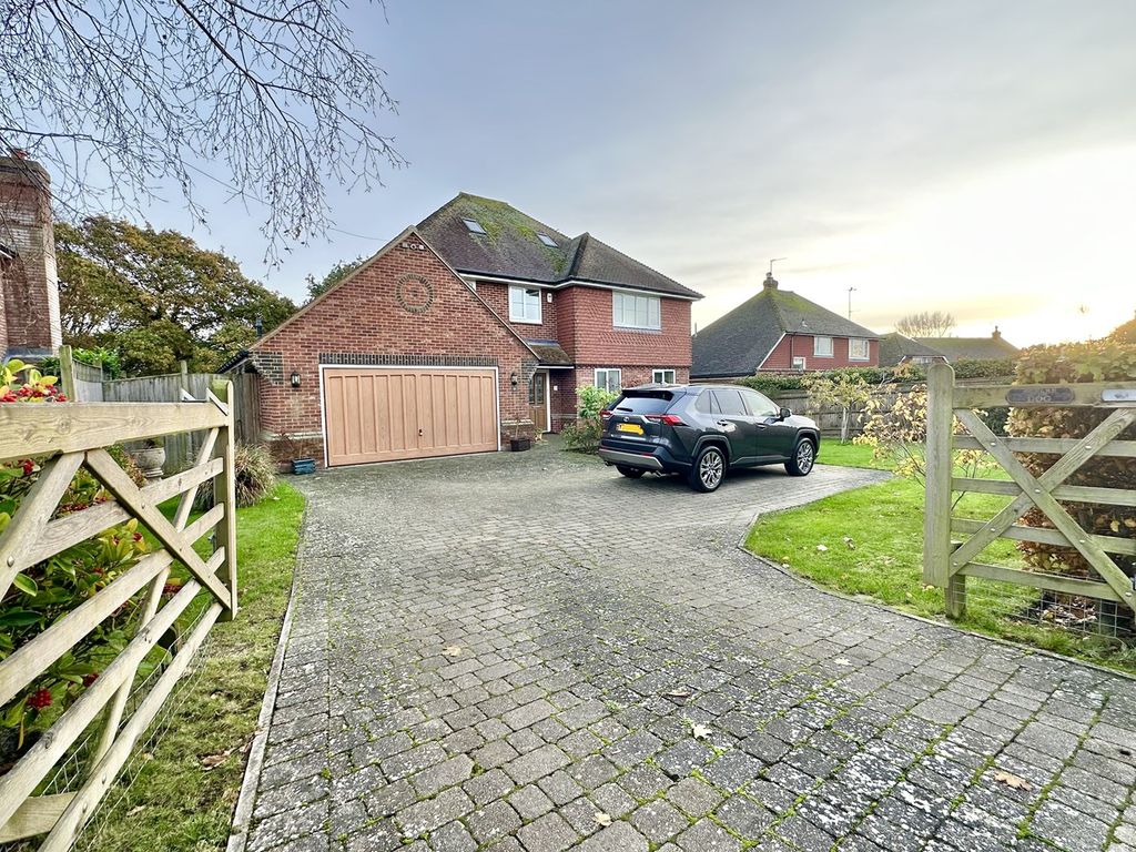 6 bed detached house for sale in Clavering Walk, BexhillOnSea TN39, £