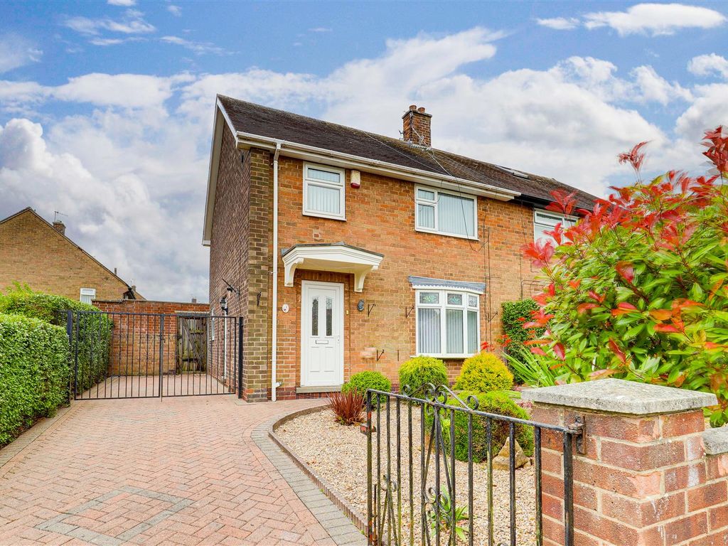 3 bed semidetached house for sale in Belsay Road, Bestwood