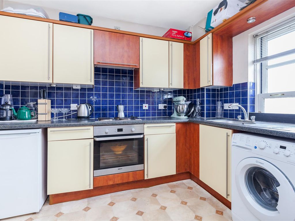 2 bed flat to rent in Cavendish Road, London NW6 Zoopla