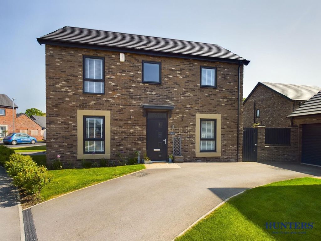 3 bed property for sale in Parisi Way, Pocklington, York YO42, £315,000