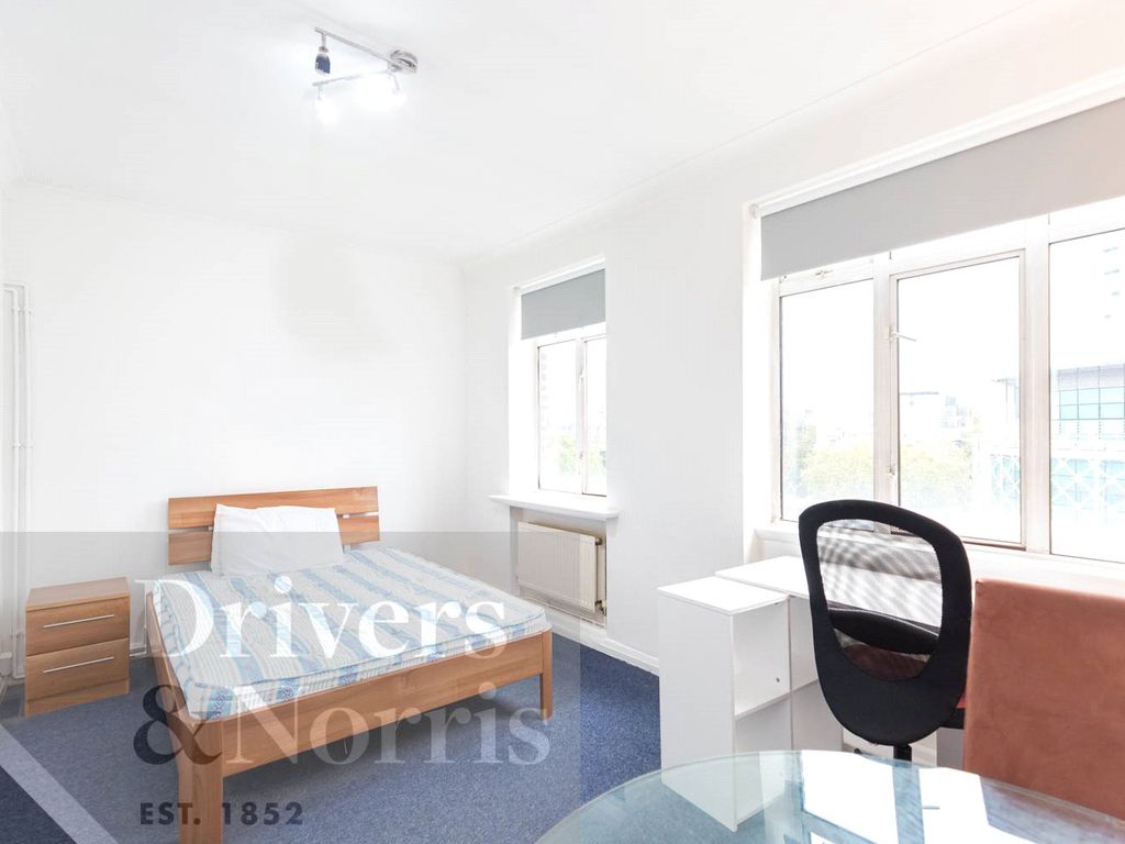 Studio to rent in Warren Court, Euston, London NW1 Zoopla