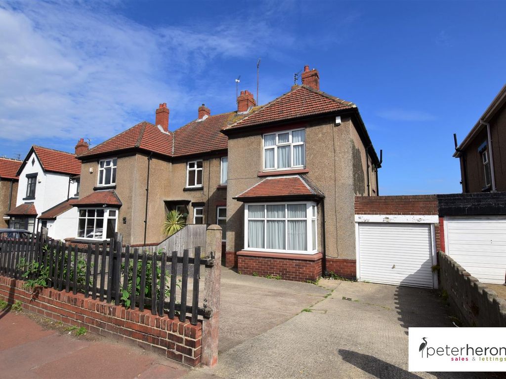 4 bed semidetached house for sale in Dunelm South, Barnes, Sunderland