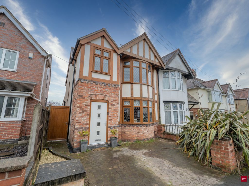 3 bed semidetached house for sale in Regent Street, Barwell