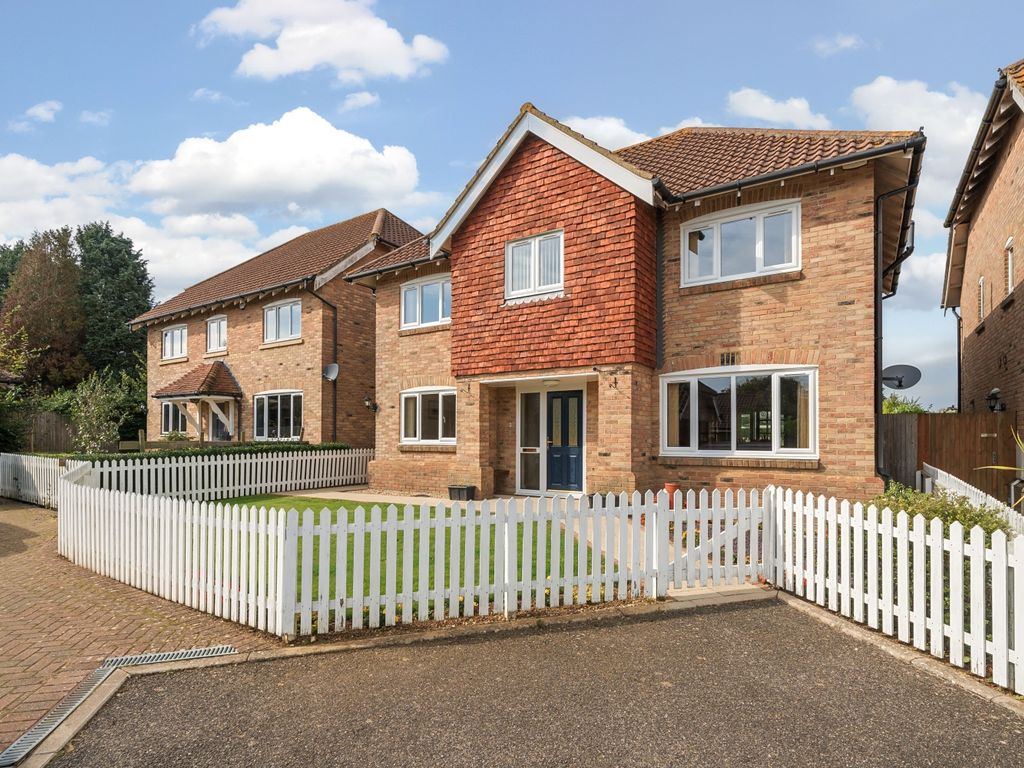 5 bed detached house for sale in Maypole Close, Hawkinge, Folkestone
