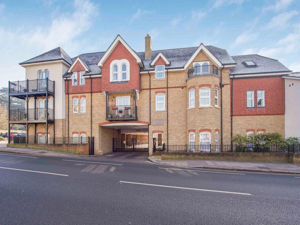 1 bed flat for sale in Oatlands Drive, Weybridge KT13 Zoopla