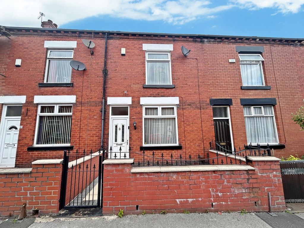 2 bed terraced house for sale in Parkfield Road, Bolton BL3, £140,000 Zoopla