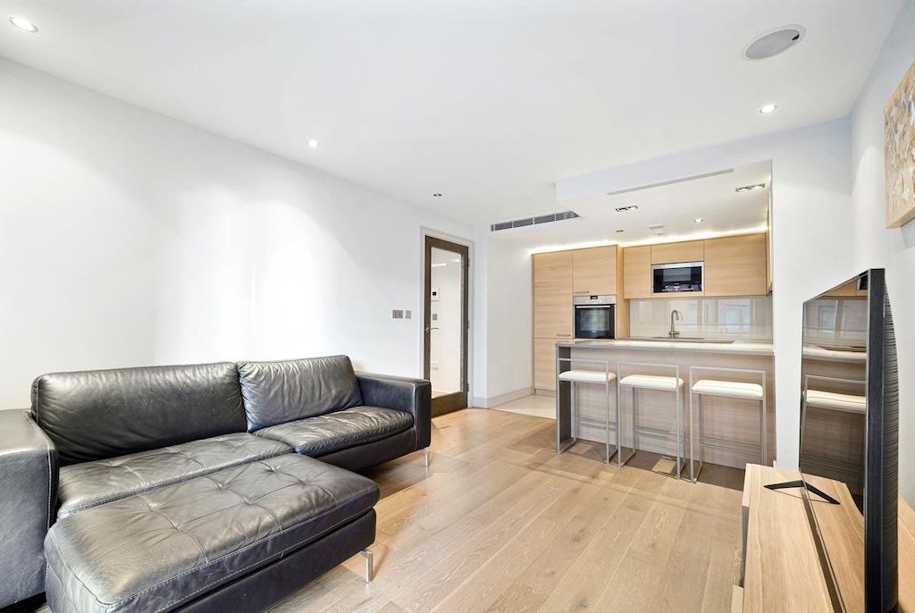 2 bed flat to rent in Park Street, London SW6, £3,000 pcm Zoopla