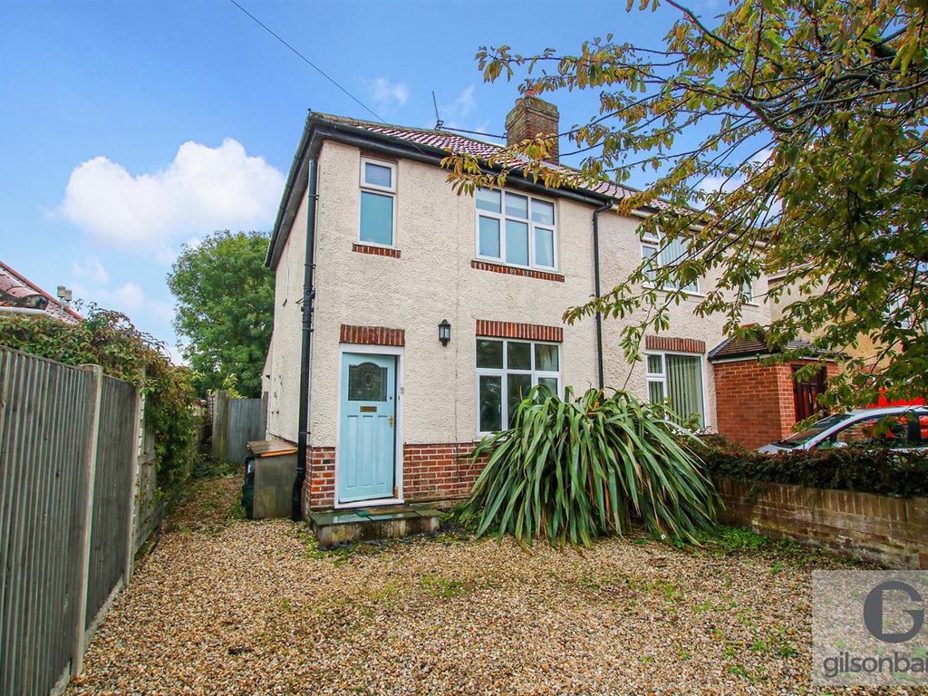 3 bed semidetached house for sale in Blenheim Close, Sprowston