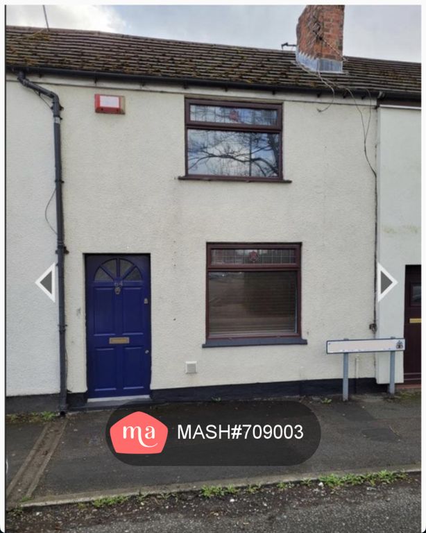 2 bed semidetached house to rent in Chapel Green Road, Hindley, Wigan