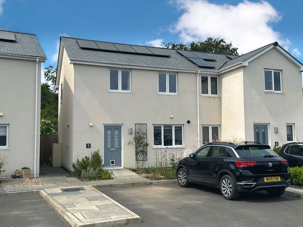 3 bed semidetached house for sale in Metherell Close, Lower Metherell