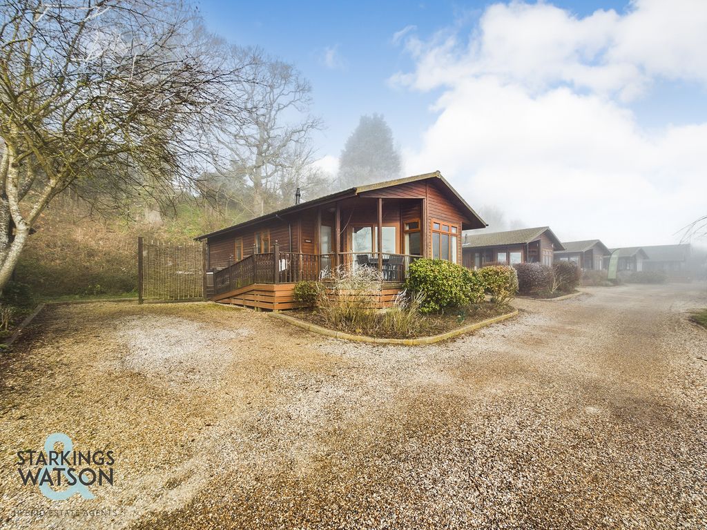 2 bed property for sale in Thorpe, Staithe Road, Burgh St. Peter